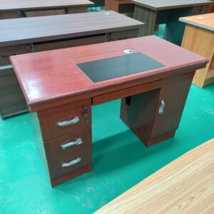 1.4m Mahogany Executive Desk